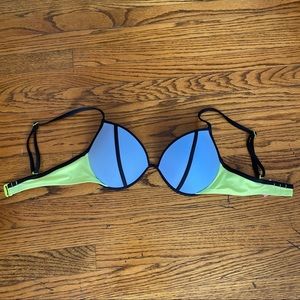 Victoria’s Secret color block bikini top